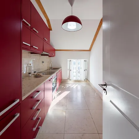 Apartment Palacio Camoes - Serviced *