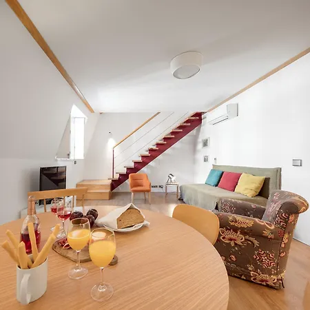 Apartment Palacio Camoes - Serviced *
