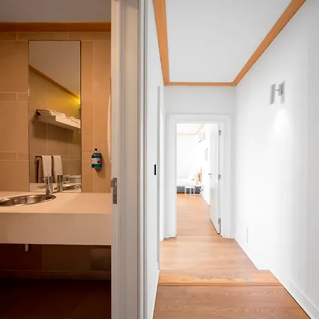 Apartment Palacio Camoes - Serviced