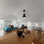 Apartamento LSA Palácio Camões by Numa Lisboa