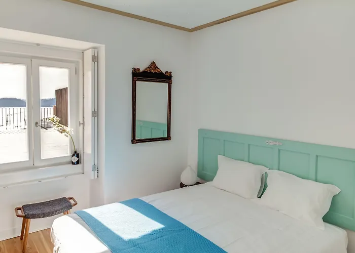 Palacio Camoes - Serviced Apartament